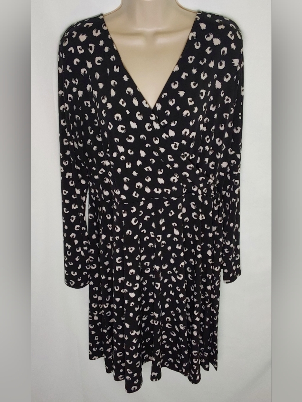 Black Leopard-Print Side-Tie Long Sleeve Dress